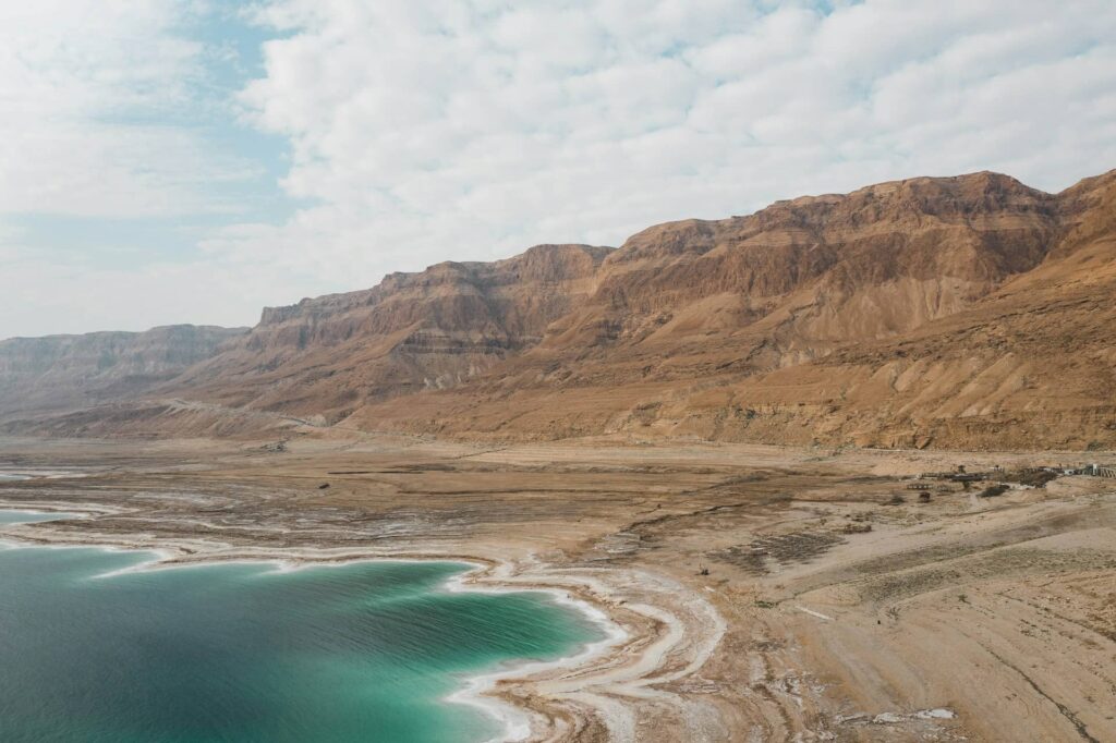 Mar Morto em Israel - Foto de Dave Herring / Unsplash